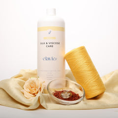 Nachhaltiges Waschmittel für Seide in der Nachfüllflasche.