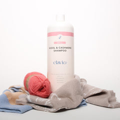 Nachhaltiges Waschmittel für Wolle und Kaschmir in der Nachfüllflasche.