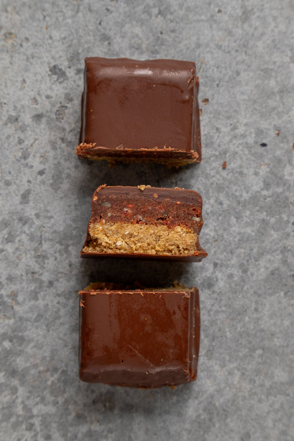 Bio Raspberry Dessert Bar 50 g fruchtig, schokoladig, vegan & natürlich gut ⚠️Produkt wird ungekühlt verschickt⚠️